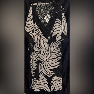 CLUB Z COLLECTION Black and White Leaf Print Dress/cover-up